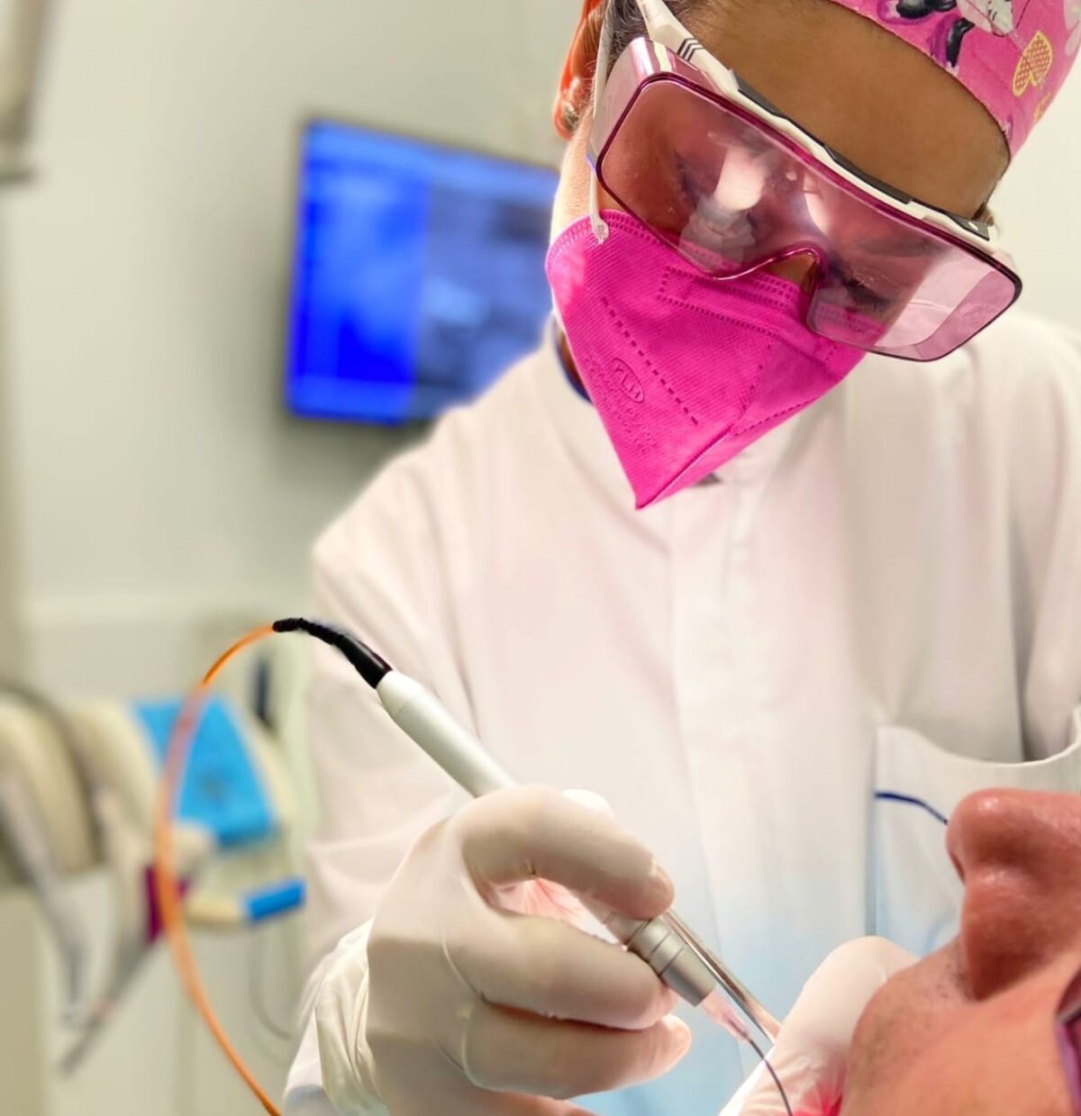 Laser Terapia Dentale - Clinica Dentale Monterotondo